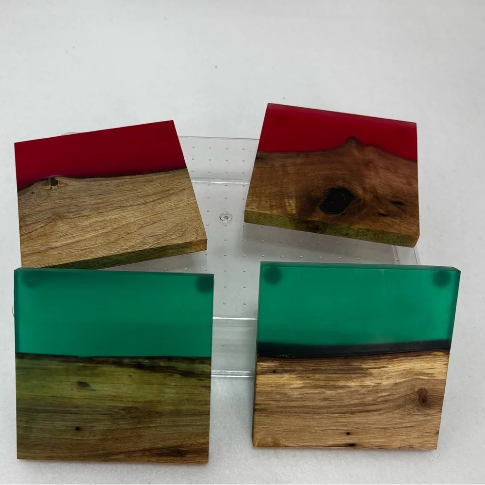 Christmas Resin & Wood Coaster Set of 4 — ‎ Holiday Home Decor Perfect gift